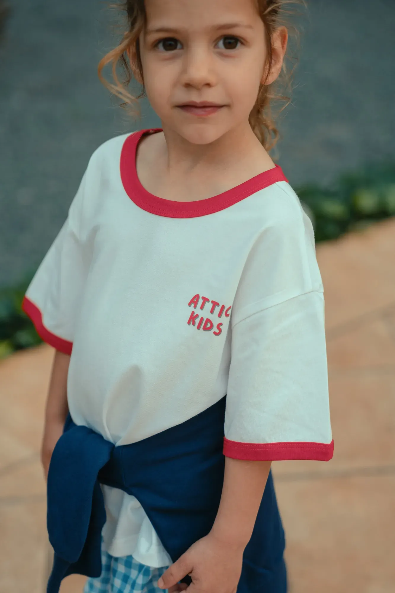 Camiseta Vivos Contraste Rojo