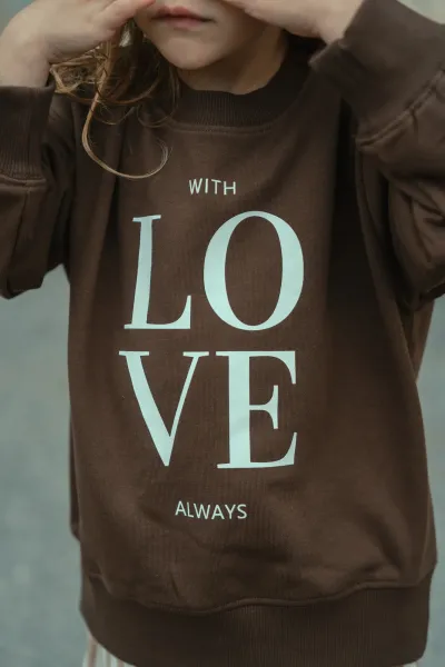 Sudadera Love Marrón