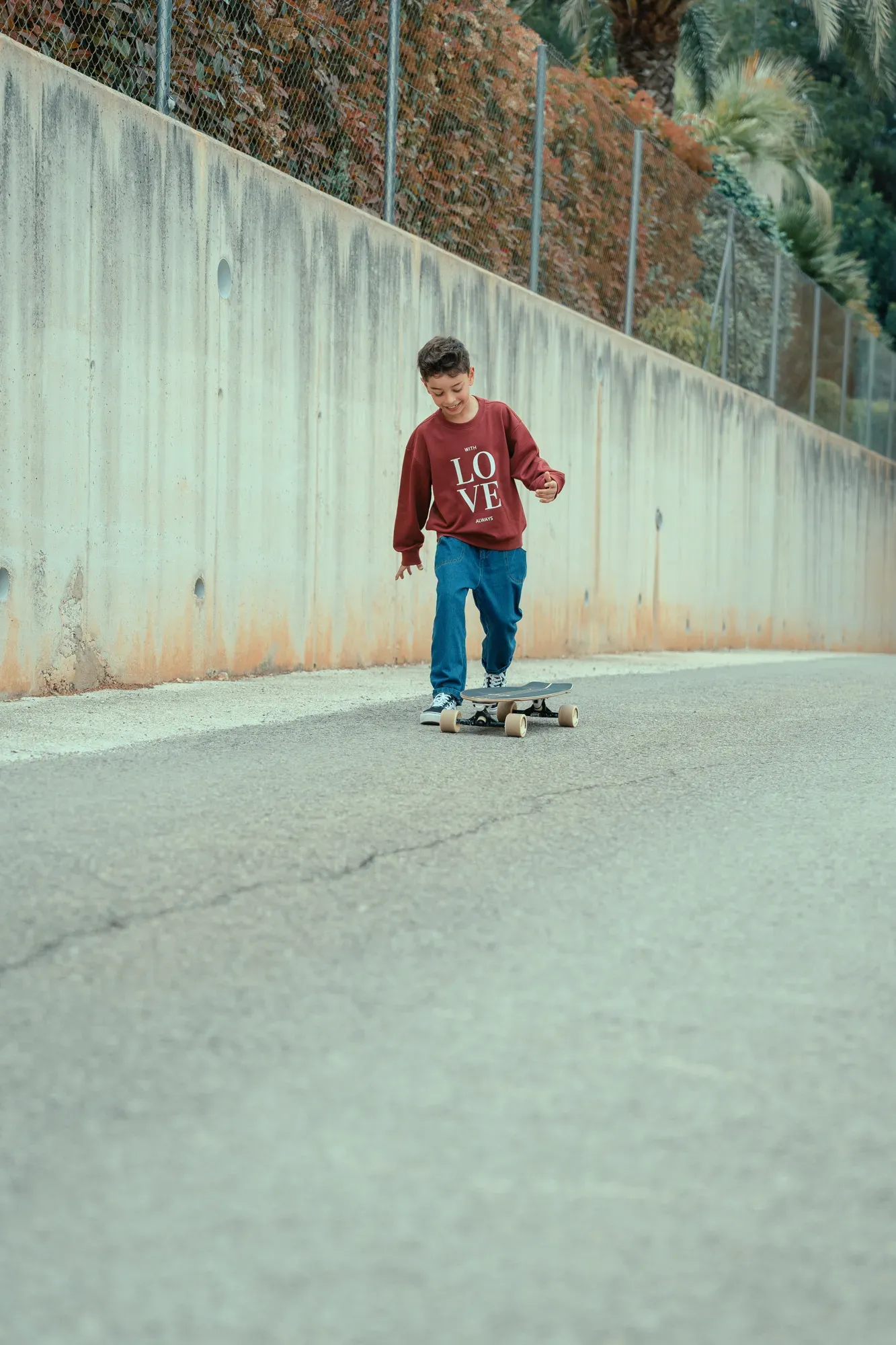 Sudadera Love Burdeos
