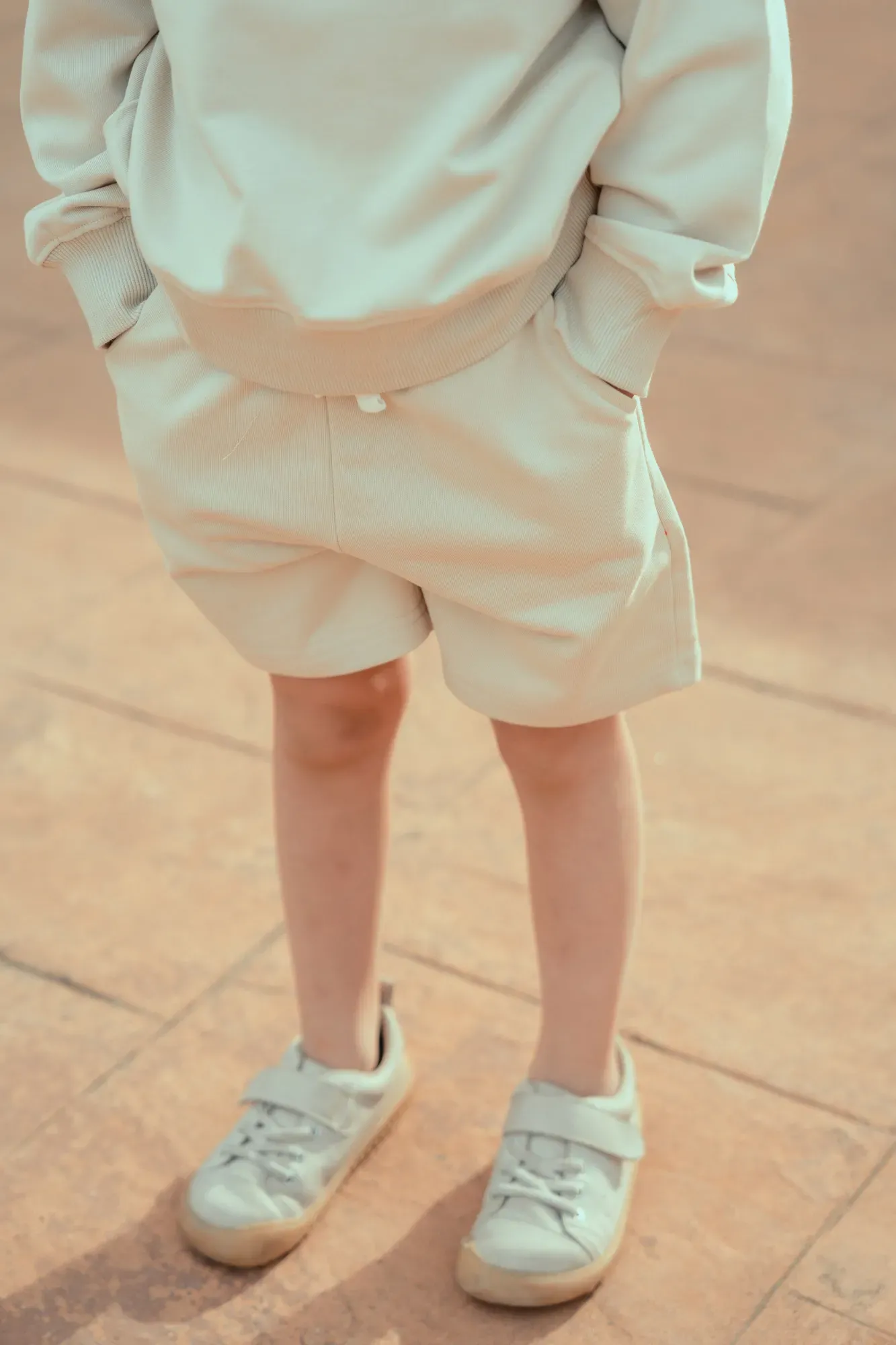 Pantalón Corto Liso Beige