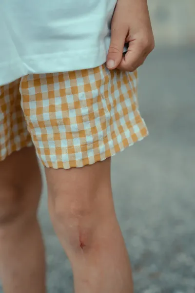 Pantalón Corto Vichy Amarillo