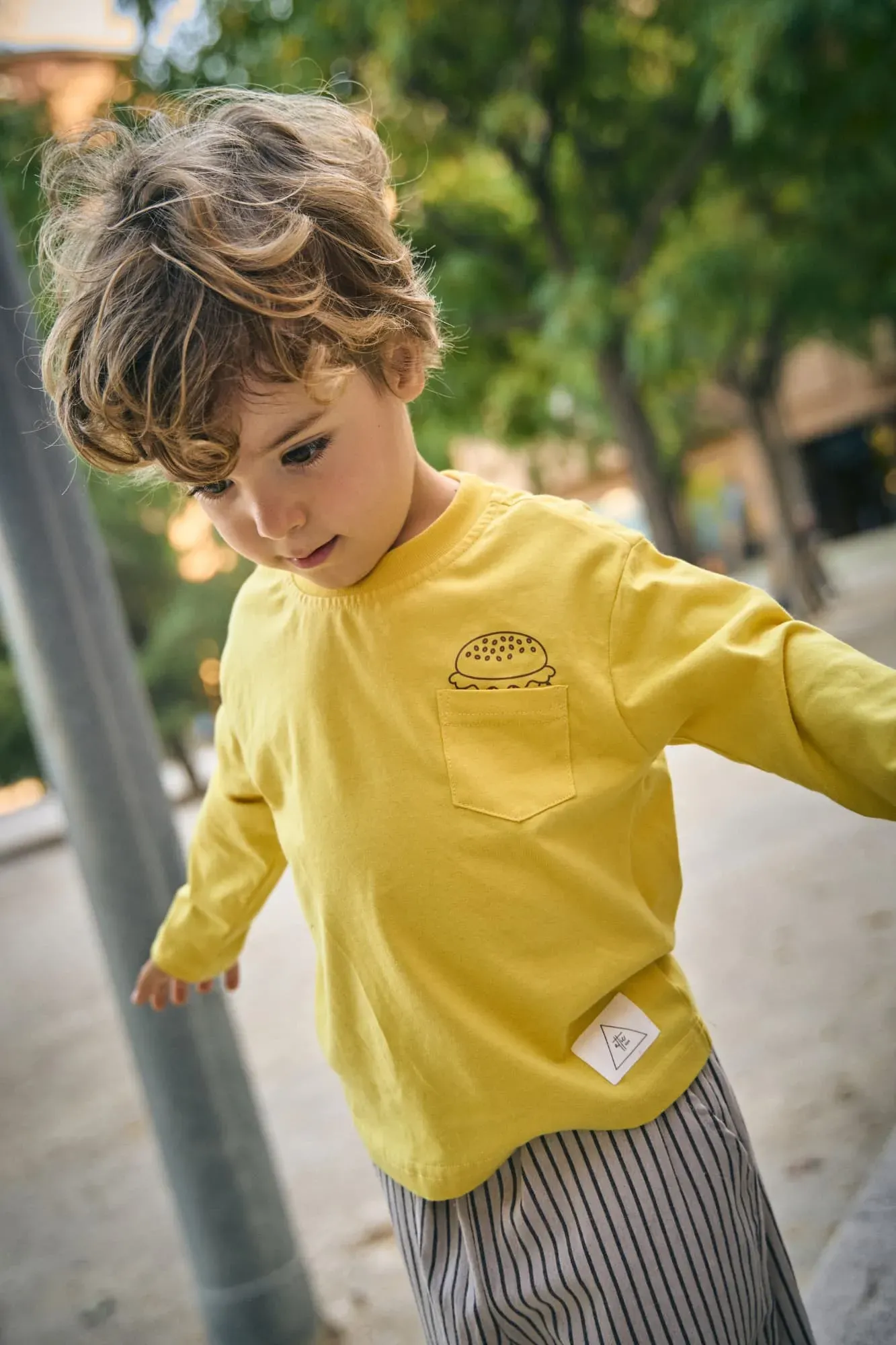 Camiseta Manga Larga Amarilla